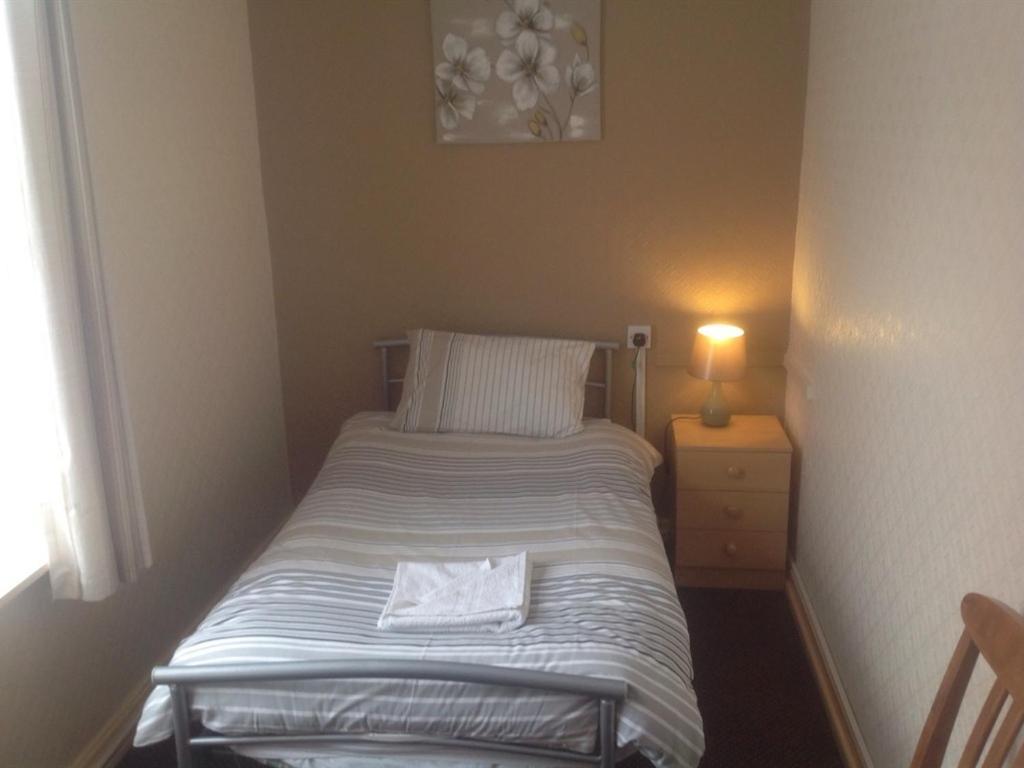San Diego Guest House - Near Pleasure Beach - Blackpool — Photos 2